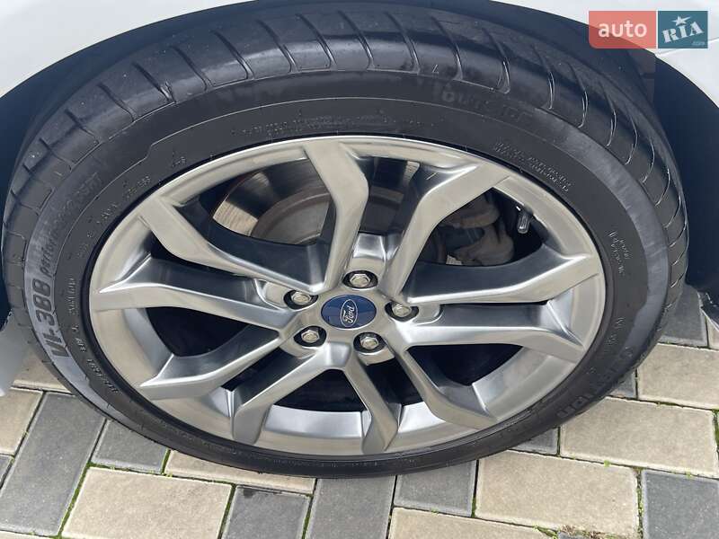 Седан Ford Fusion 2018 в Миколаєві