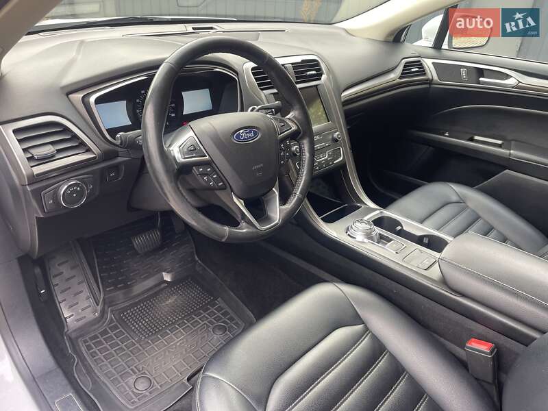 Седан Ford Fusion 2018 в Миколаєві