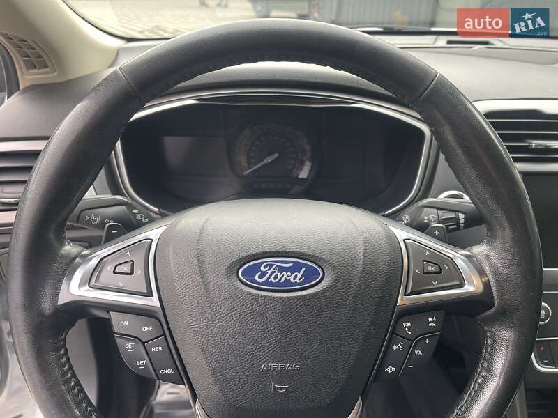 Седан Ford Fusion 2018 в Миколаєві