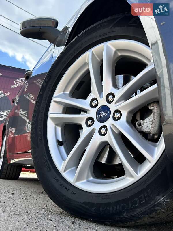 Седан Ford Fusion 2018 в Сумах