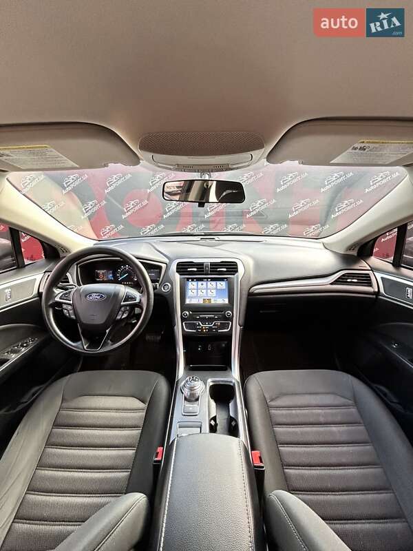 Седан Ford Fusion 2018 в Сумах