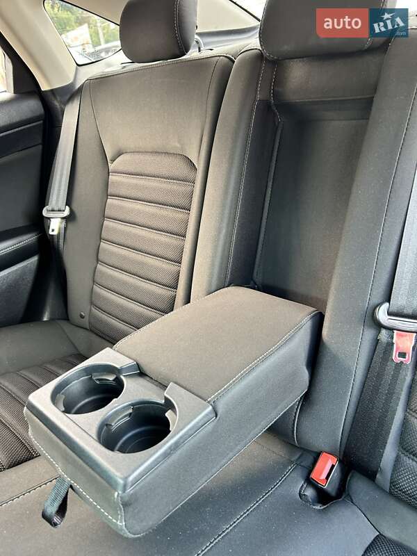 Седан Ford Fusion 2018 в Сумах