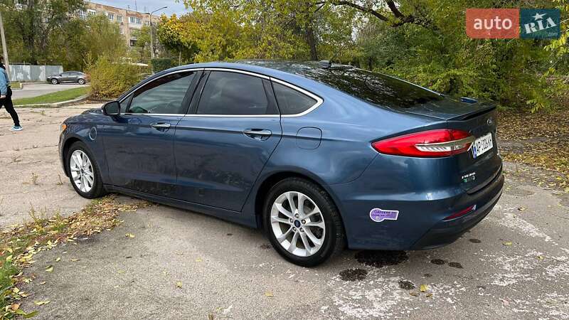 Седан Ford Fusion 2019 в Запорожье