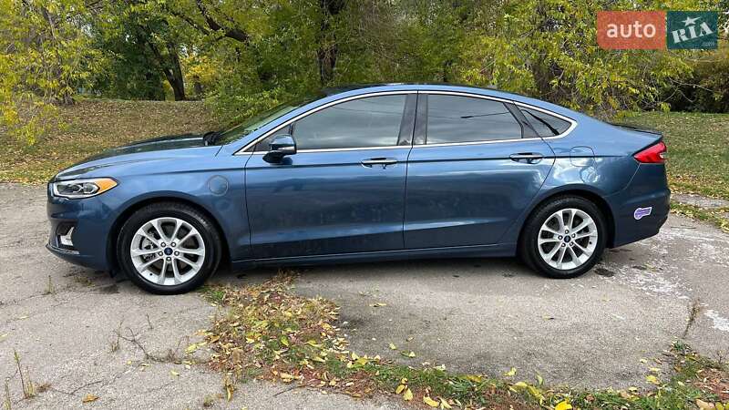 Седан Ford Fusion 2019 в Запорожье