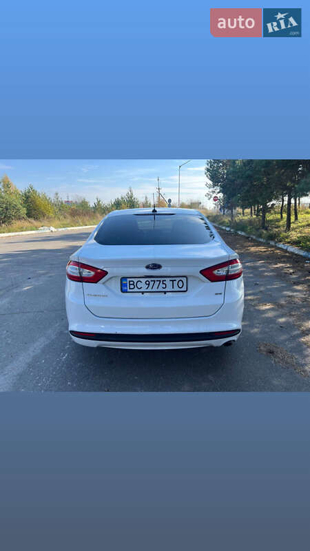 Седан Ford Fusion 2016 в Львові