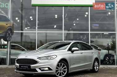 Седан Ford Fusion 2017 в Киеве Седан Ford Fusion 2017 в Киеве
