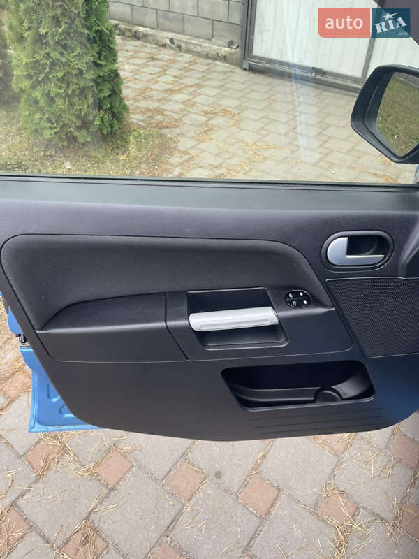 Хетчбек Ford Fusion 2010 в Сарнах фото 9 Хетчбек Ford Fusion 2010 в Сарнах