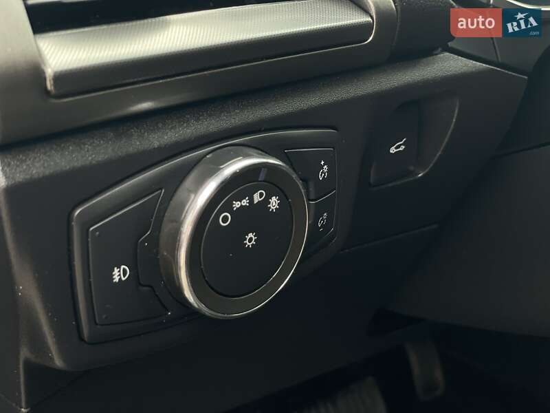 Седан Ford Fusion 2017 в Дніпрі фото 14 Седан Ford Fusion 2017 в Дніпрі