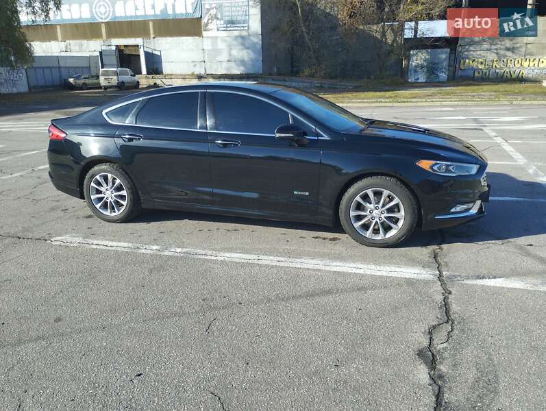 Седан Ford Fusion 2017 в Полтаві