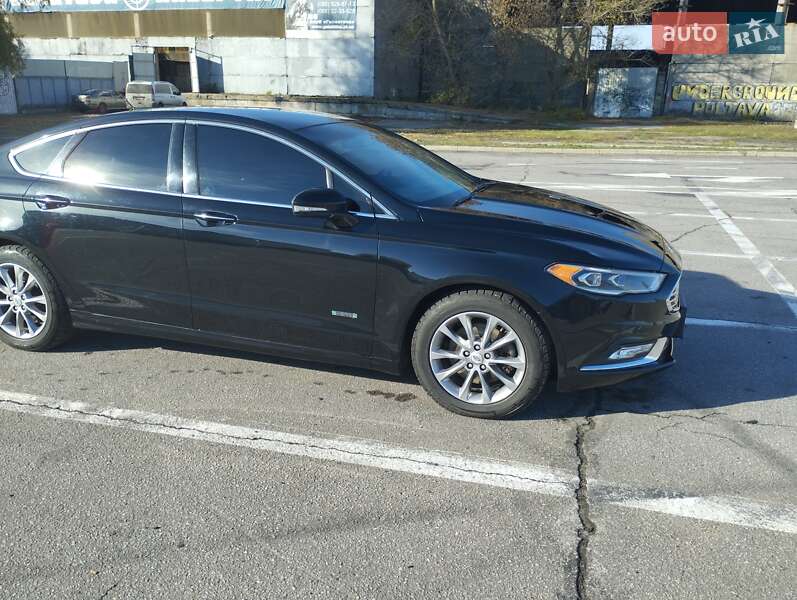 Седан Ford Fusion 2017 в Полтаві