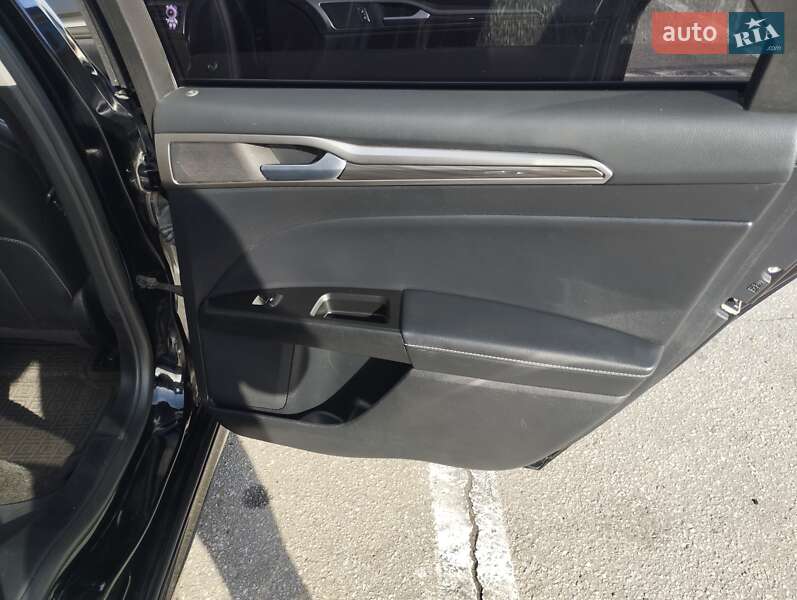 Седан Ford Fusion 2017 в Полтаві