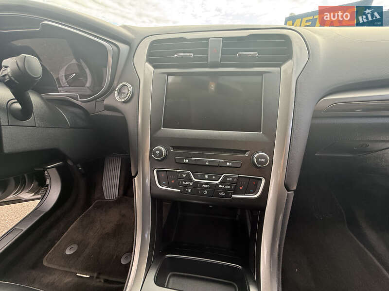 Седан Ford Fusion 2016 в Києві фото 16 Седан Ford Fusion 2016 в Києві