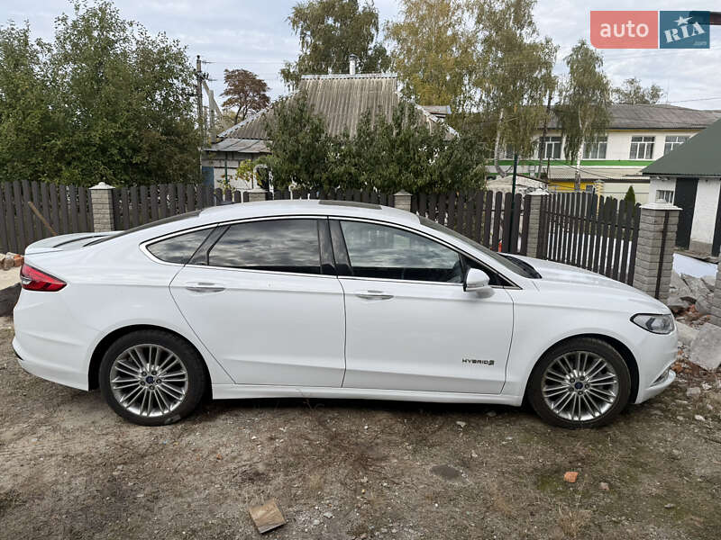 Седан Ford Fusion 2018 в Лубнах