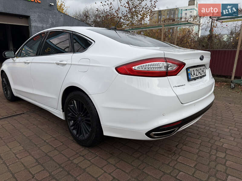 Седан Ford Fusion 2016 в Києві