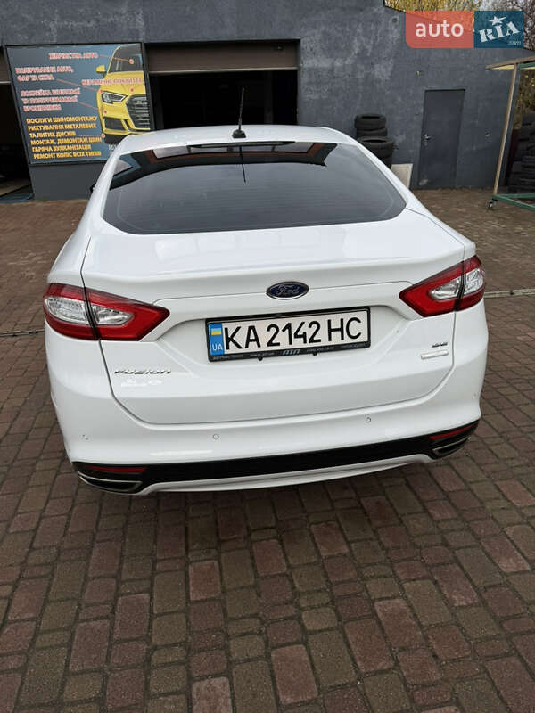 Седан Ford Fusion 2016 в Києві