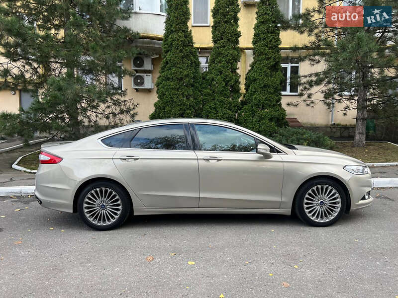 Седан Ford Fusion 2015 в Харкові