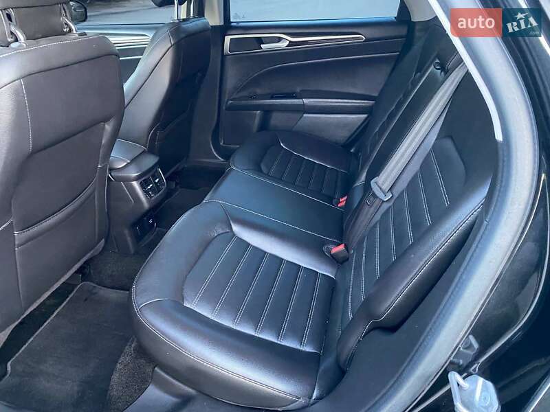 Седан Ford Fusion 2014 в Харькове