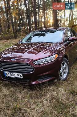 Седан Ford Fusion 2015 в Радомишлі