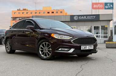 Седан Ford Fusion 2017 в  Седан Ford Fusion 2017 в