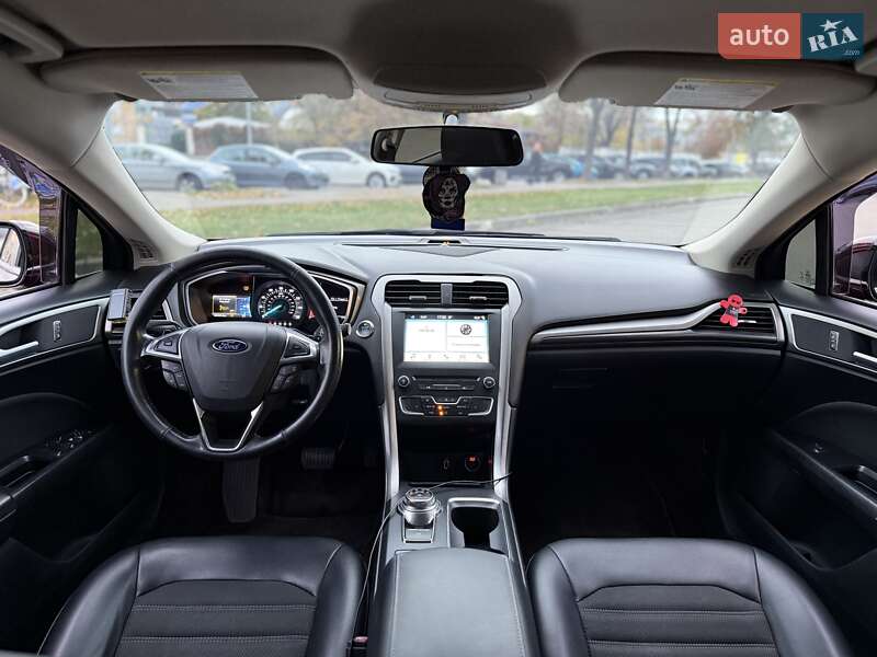 Седан Ford Fusion 2017 в Киеве фото 9 Седан Ford Fusion 2017 в Киеве