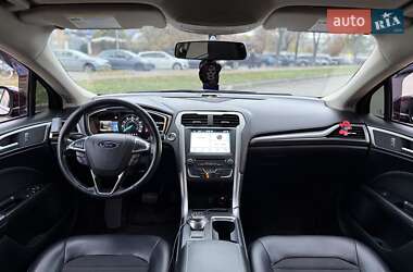 Седан Ford Fusion 2017 в  фото 9 Седан Ford Fusion 2017 в