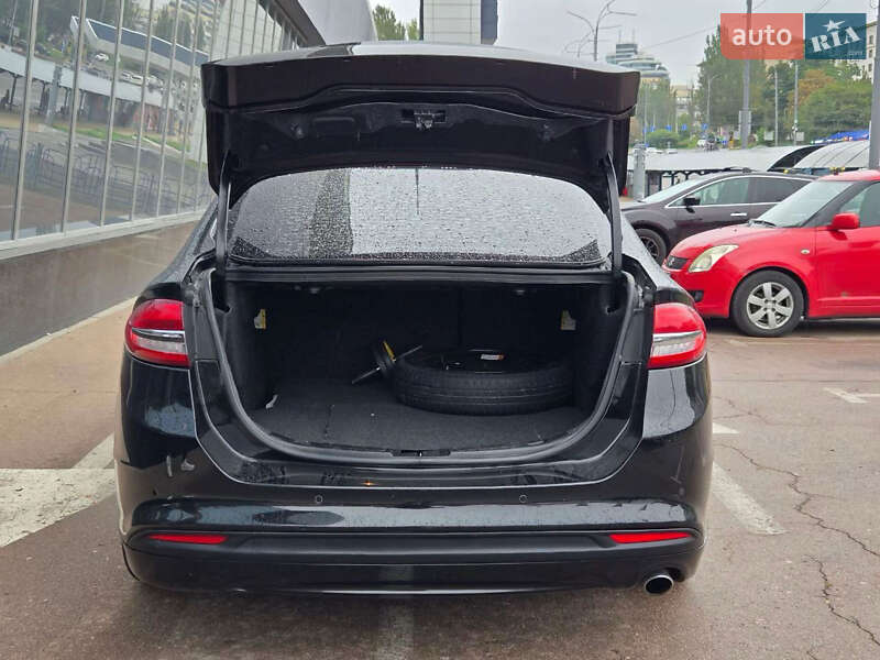 Седан Ford Fusion 2017 в Киеве фото 15 Седан Ford Fusion 2017 в Киеве