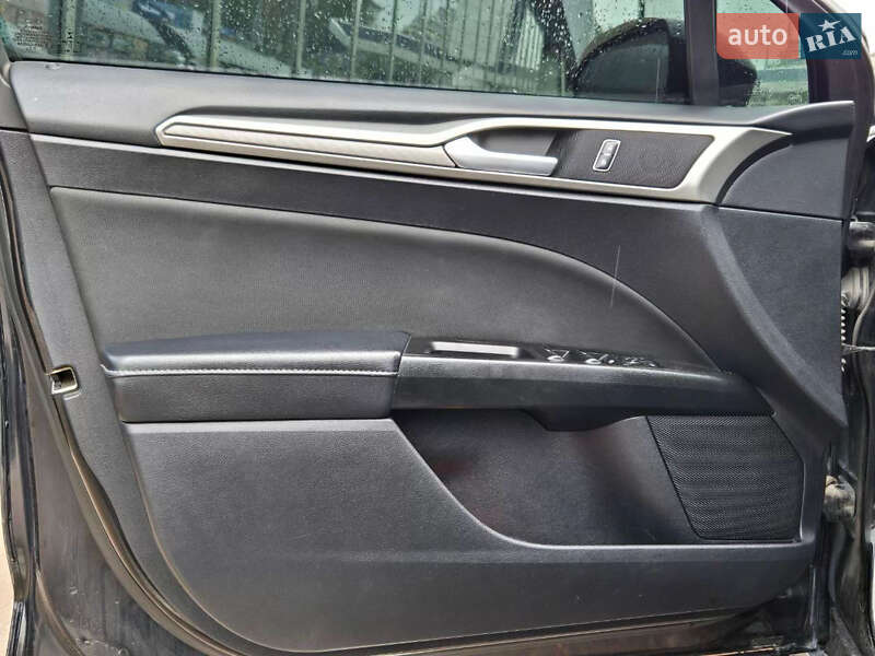 Седан Ford Fusion 2017 в Киеве фото 16 Седан Ford Fusion 2017 в Киеве