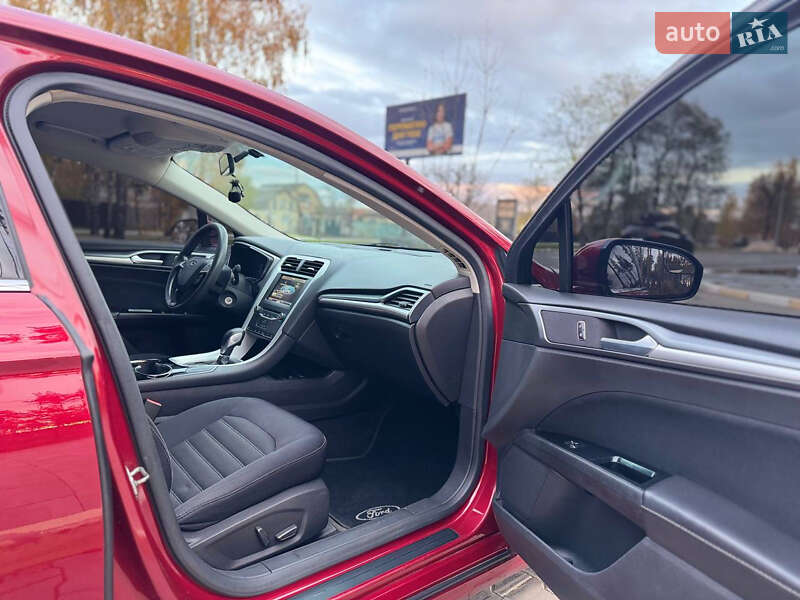 Седан Ford Fusion 2014 в Києві фото 14 Седан Ford Fusion 2014 в Києві