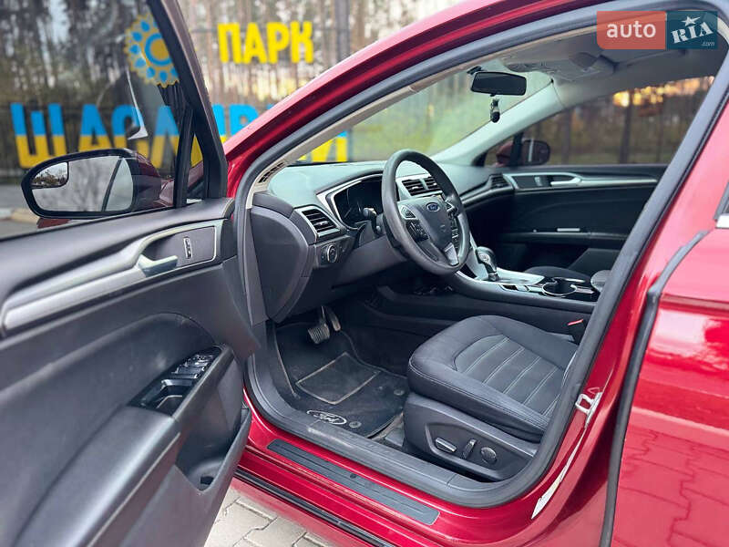 Седан Ford Fusion 2014 в Києві фото 15 Седан Ford Fusion 2014 в Києві