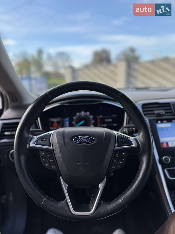 Седан Ford Fusion 2016 в Чернівцях фото 7 Седан Ford Fusion 2016 в Чернівцях