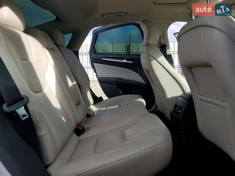 Седан Ford Fusion 2017 в Полтаві