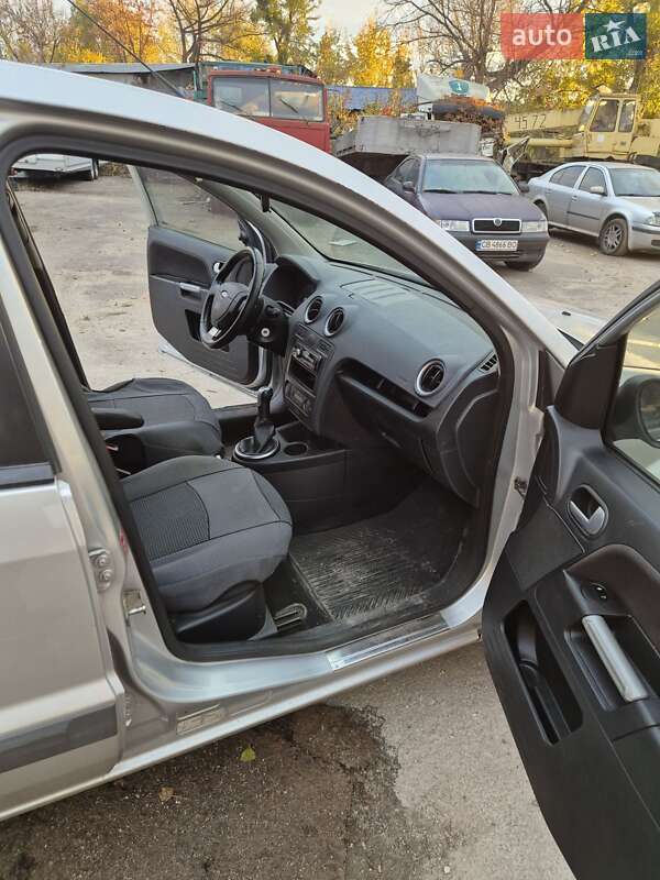 Хетчбек Ford Fusion 2008 в Києві фото 13 Хетчбек Ford Fusion 2008 в Києві