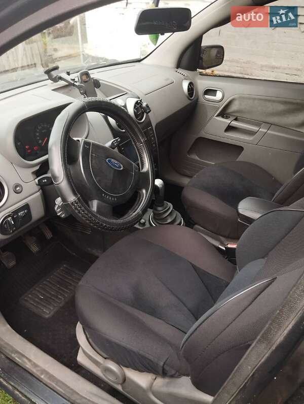 Хетчбек Ford Fusion 2003 в Фастові