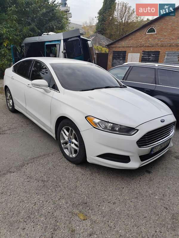 Седан Ford Fusion 2013 в Харкові