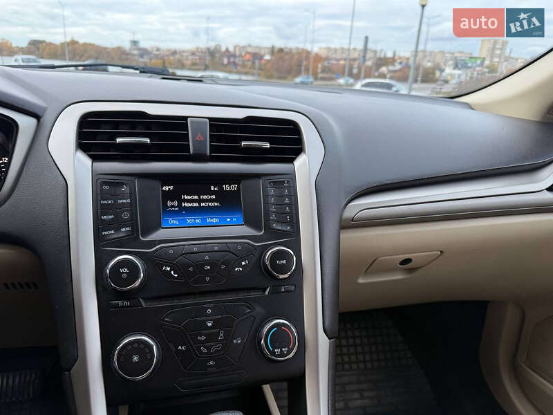 Седан Ford Fusion 2013 в Вінниці