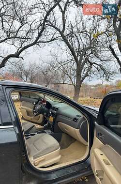 Хетчбек Ford Fusion 2010 в Дніпрі