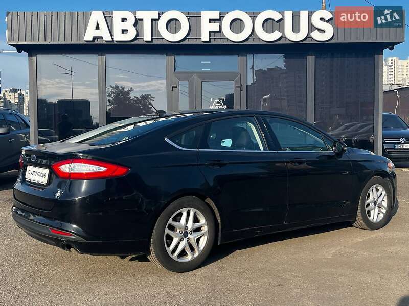 Седан Ford Fusion 2016 в Києві