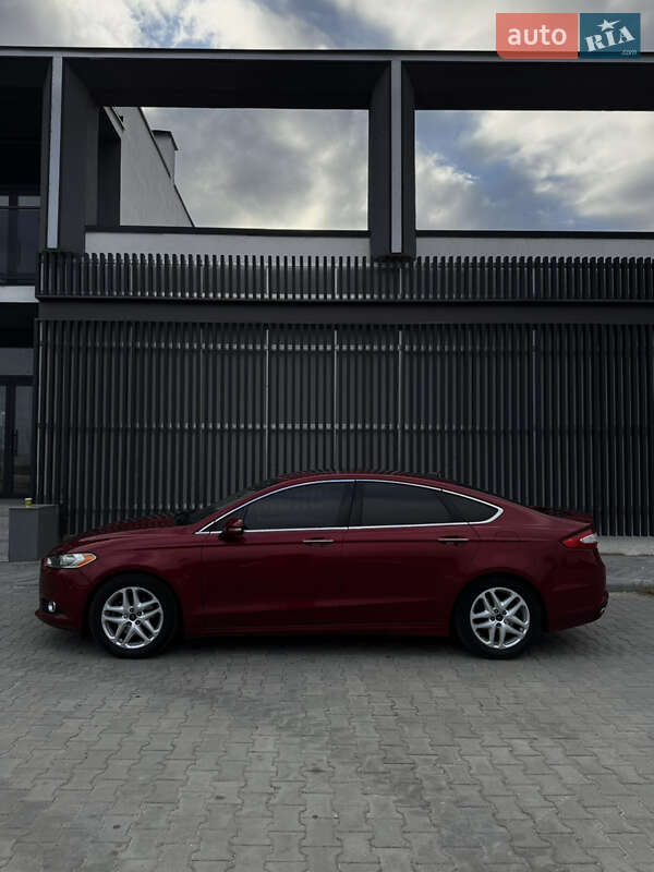Седан Ford Fusion 2014 в Черкассах