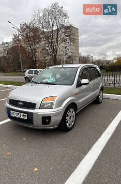 Хэтчбек Ford Fusion 2010 в Харькове