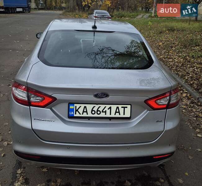 Седан Ford Fusion 2015 в Киеве фото 2 Седан Ford Fusion 2015 в Киеве