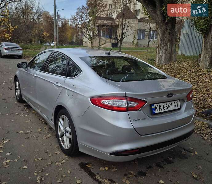 Седан Ford Fusion 2015 в Киеве фото 7 Седан Ford Fusion 2015 в Киеве