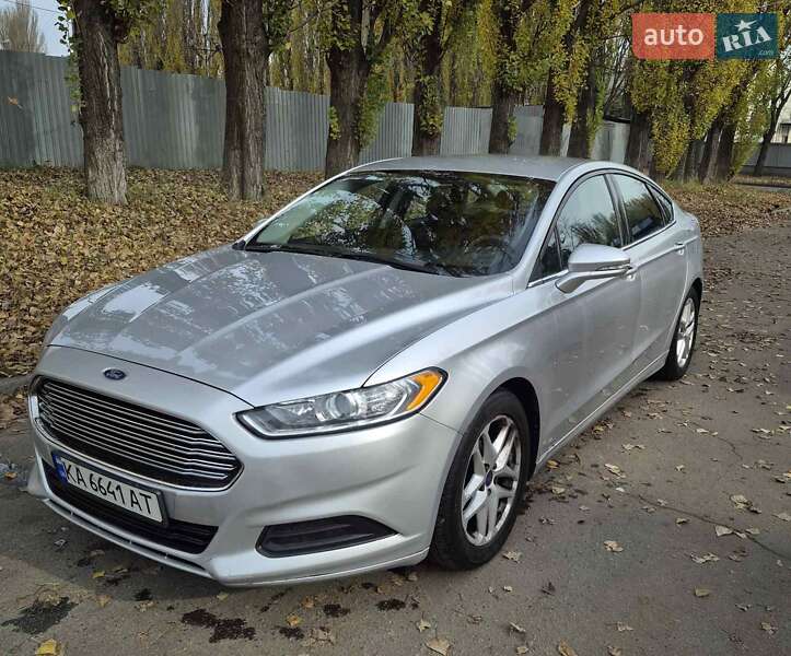 Седан Ford Fusion 2015 в Киеве фото 12 Седан Ford Fusion 2015 в Киеве