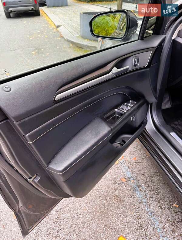 Седан Ford Fusion 2017 в Києві