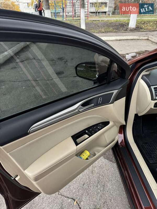 Седан Ford Fusion 2015 в Харькове фото 7 Седан Ford Fusion 2015 в Харькове