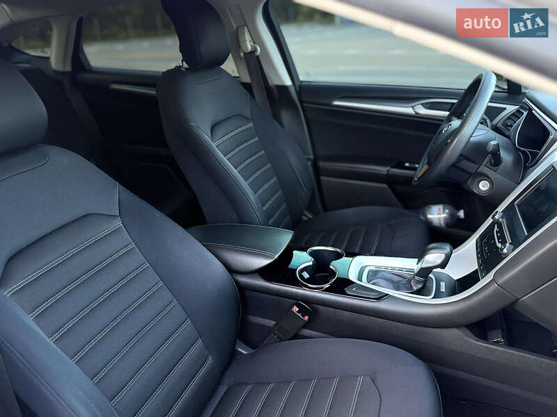 Седан Ford Fusion 2014 в Києві фото 7 Седан Ford Fusion 2014 в Києві