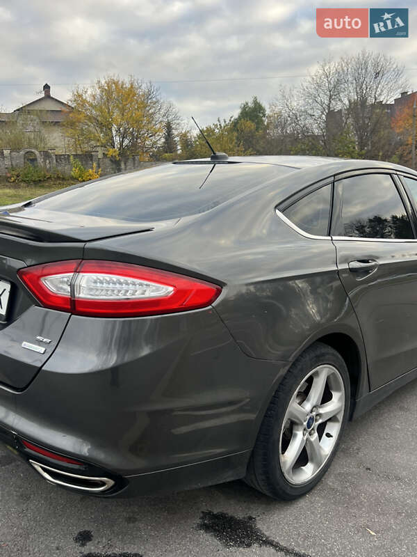 Седан Ford Fusion 2015 в Виннице