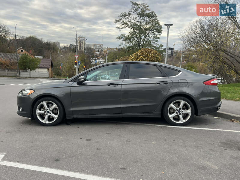 Седан Ford Fusion 2015 в Виннице