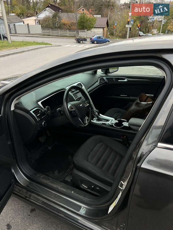 Седан Ford Fusion 2015 в Виннице