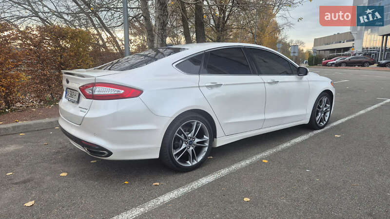 Седан Ford Fusion 2015 в Киеве