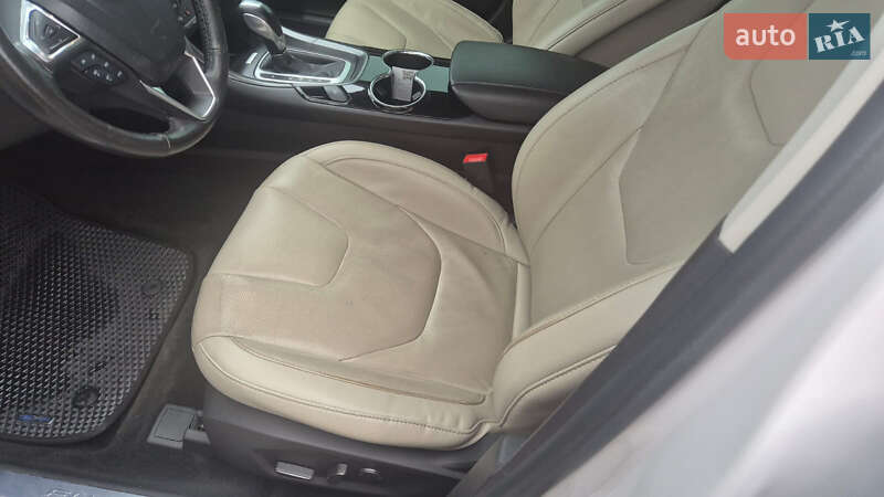 Седан Ford Fusion 2015 в Киеве